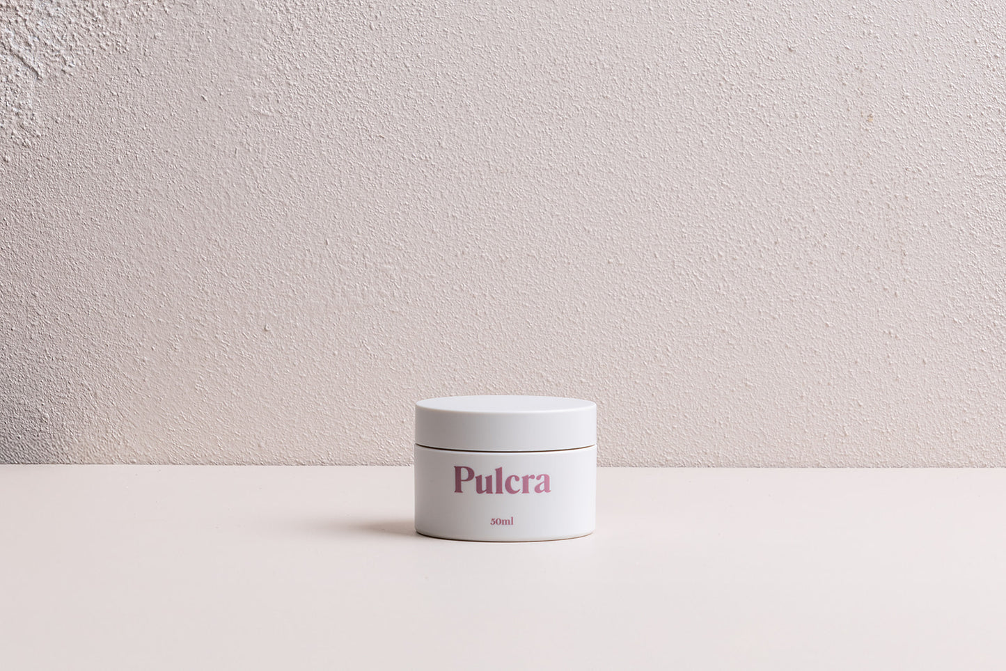 Premium refillable and reusable travel containers and jars. 